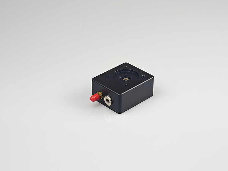 DET20系列光電探測器采用一顆320-1100n...